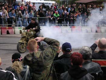 motorradtreffen_in_wuerzburg_075.jpg